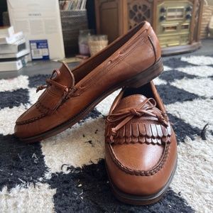Chic brown leather loafers